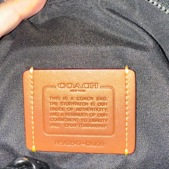 Authentic Coach Racer Sling Pack - Picture 4 of 4